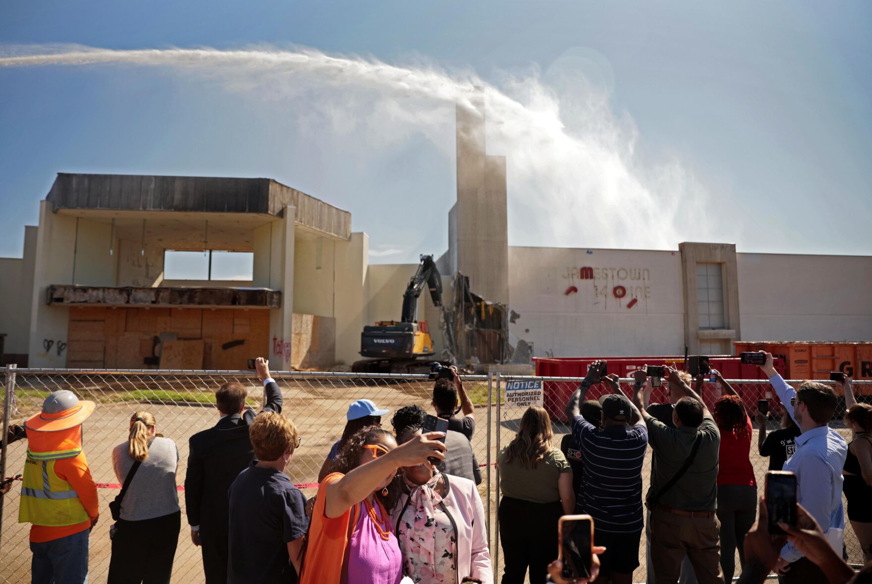 Jamestown Mall demolition begins symbolically